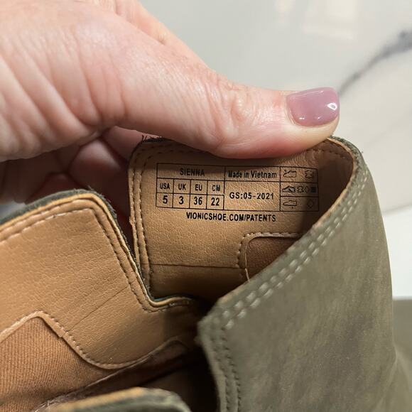 Vionic | Women's Olive Nubuck Leather Comfort Waterproof Ankle Sienna Boots Sz 5 - Picture 2 of 8